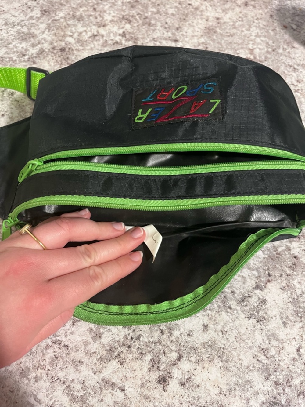 Vintage 90s Lazer Sport Green and Black Fanny Pack Bag - Picture 4 of 10